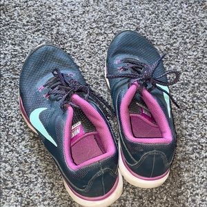 Nike Flex sneakers